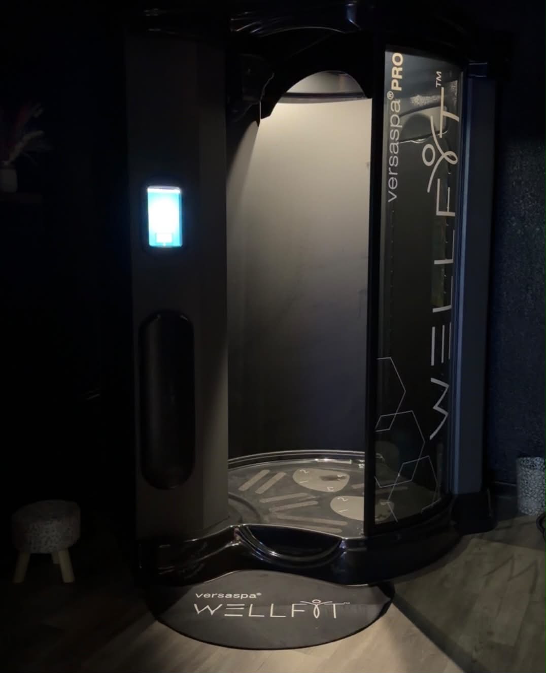 Diana Tropical Glow Spray Tans Sebring FL well fit pro Diana Tropical Glow Spray Tans Sebring FL well fit pro